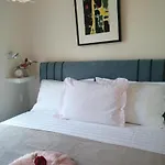 Apartment With Swimming Pool - 23759