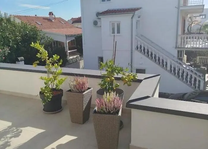 With Swimming Pool - 23759 Appartement Vodice