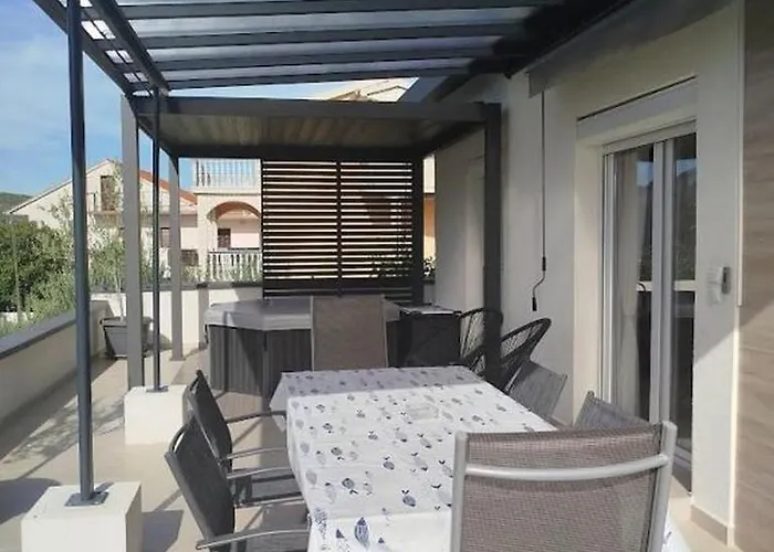 With Swimming Pool - 23759 *